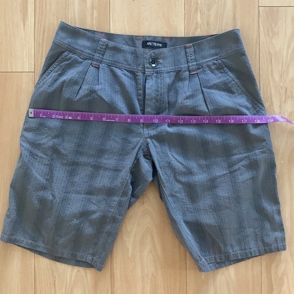 ARCTERYX women’s shorts - Picture 11 of 11